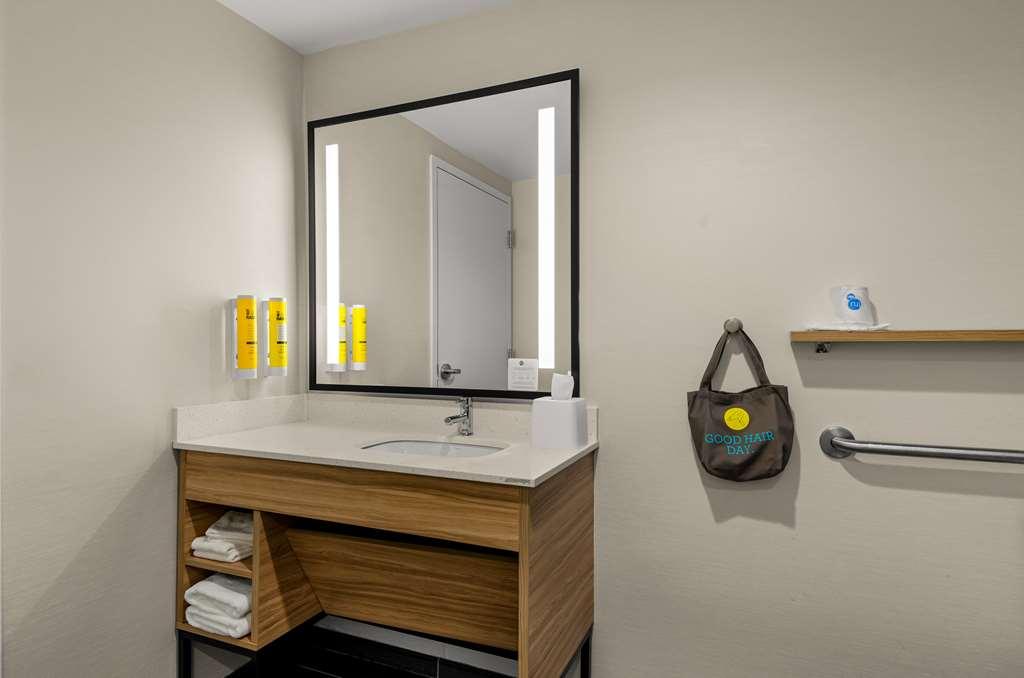 Tru By Hilton Christiansburg Hotel Room photo